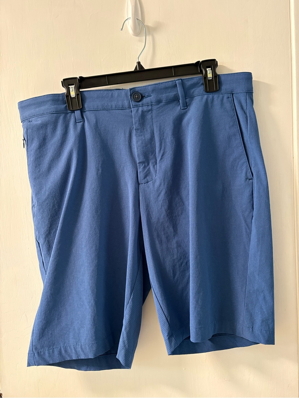 Tommy Bahama Blue Flat-Front Performance Shorts